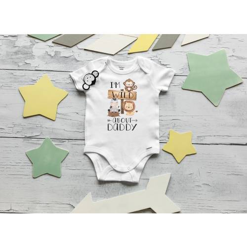 Daddy Onesie®, Daddy Loves Me Onesie®, Baby Shower Gift, Father's Day Onesie®, Daddy Baby Outfit, New Dad Gift, Dad Baby Announcement