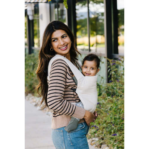 Exploring the World Together: Forward-Facing Baby Carriers – Happy Baby