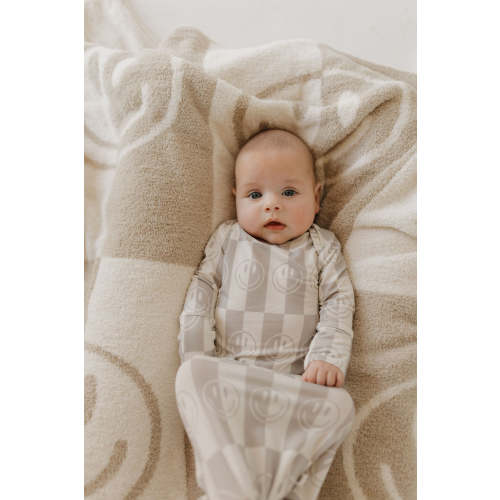 Bamboo Knotted Gown | Smile Checkerboard