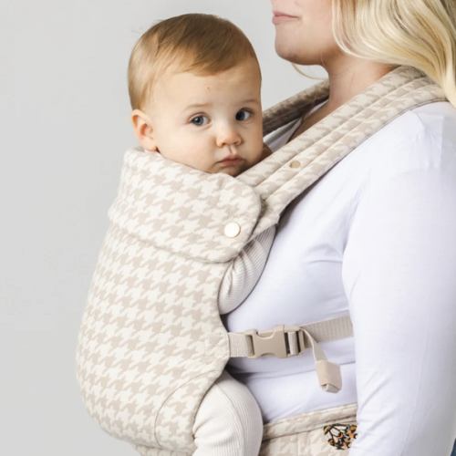 The Monarch Carrier – Mabē (Neutral Houndstooth)