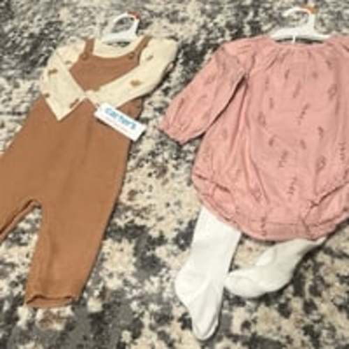 Carter’s Baby girl Outfit Set 9M & 12M
