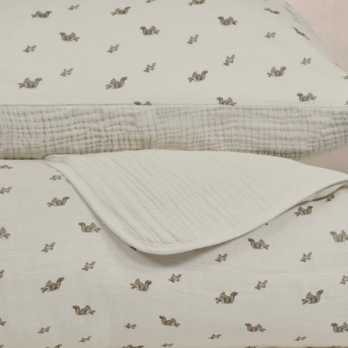 Squirrel Muslin Quilt & Sham Set | Nursery Bedding | Oilo™ Studio