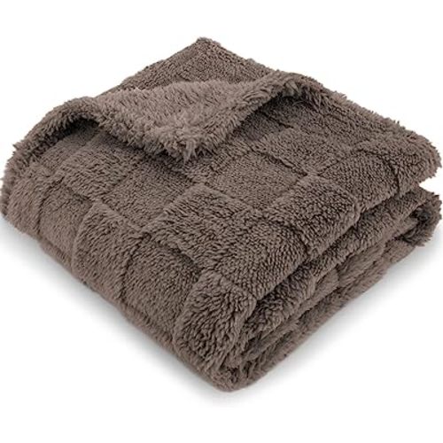 HOMRITAR Baby Blanket 3D Fleece Fluffy Fuzzy Baby Blanket with Chessboard Grid Design for Toddler Infant Soft Warm Cozy Newborn Blanket 30 x 40 Inches Chocolate