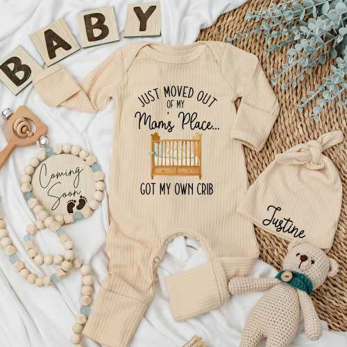 Just Moved Out of Mom's Place Newborn Bodysuit, Funny Baby Shower Gift, Personalized Crib Romper, Coming Home Clothes, Baby infant outfit