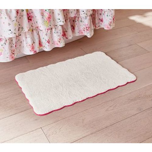 Monique Lhuillier Scallop Border Bath Mat, Bath Mat, White/Pink