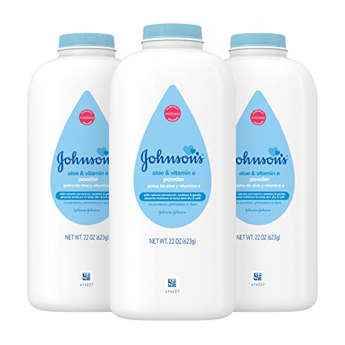Johnson's Baby Powder, Pure Cornstarch, Aloe & Vitamin E, 22 Ounce (Pack of 3) - Packaging May Vary