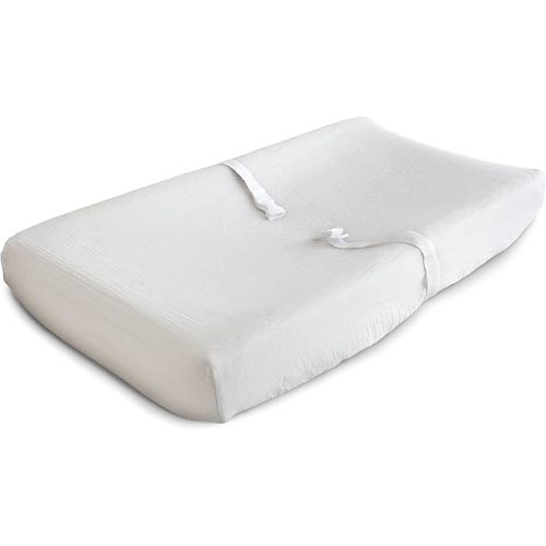 mushie Extra Soft Muslin Fitted Changing Pad Cover (White)