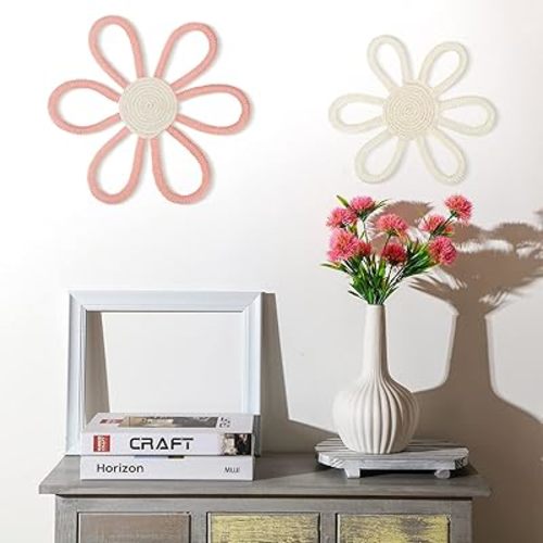 Gerrii Boho Nursery Decor for Girl Daisy Flower 9. 8 and 7. 8 Inch Woven Macrame Wall Hanging Daisy Flower Bohemian Nursery Wall Decor for Baby Girls Kids Bedroom Dorm(Pink, White,2 Pcs)