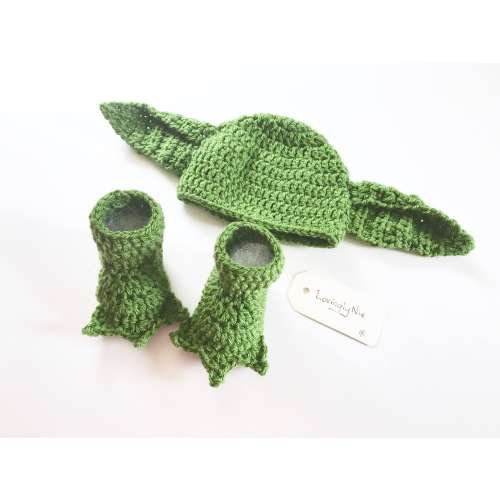 Handmade star wars yoda hat and shoes set / baby hat / baby shoes / star wars / yoda