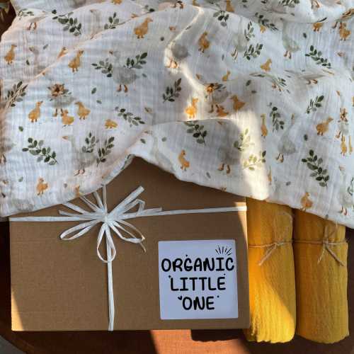 3-PACK Organic Swaddles : Muslin Cotton Baby Swaddle Blanket Set (1 Patterned + 2 Solid Colors)