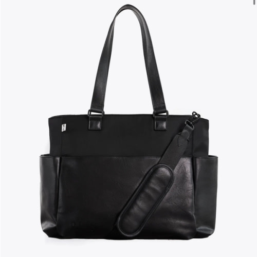 BÉIS 'The Diaper Bag' in Black - Fashionable Diaper Bag & Diaper Tote Bag
