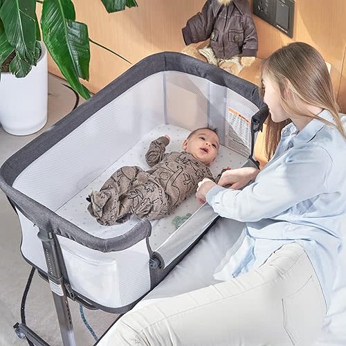 Baby Bassinet Bedside Sleeper with Wheels,Easy Folding Lightweight Crib for Baby/Infants,Breathable Mesh and Adjustable Height - Grey