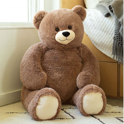 4 Ft. Cuddle Teddy Bear
– Vermont Teddy Bear