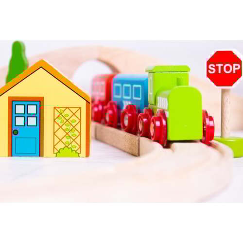 Figure Eight Train Set - Bigjigs Toys | Maisonette