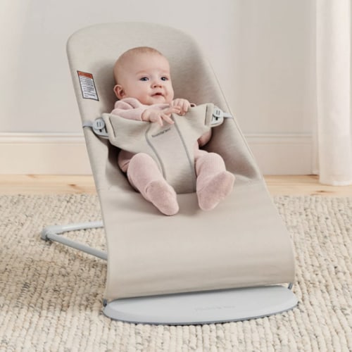 Bouncer Bliss—cozy for your newborn | BabyBjörn