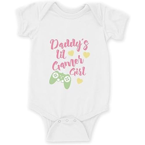 Daddy´s Lil Gamer Girl I Style and Comfort for Your Baby I Unisex Short Sleeve White Baby Body Suit I Multiple Sizes