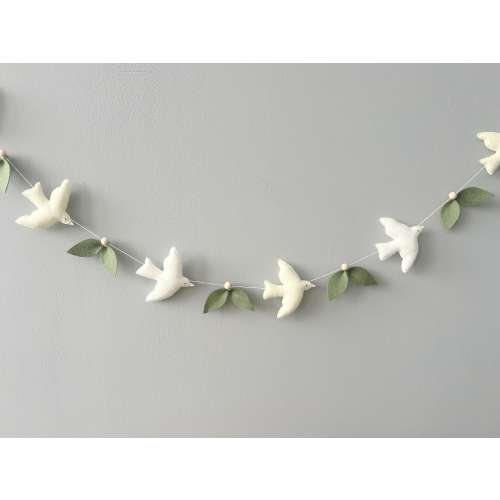 Felt Bird Garland: Spring Easter Decor, Nursery Banner (130cm)