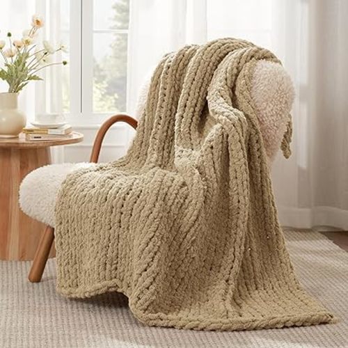 Amélie Home Chunky Knit Throw Blanket Chenille 50"x60" Beige