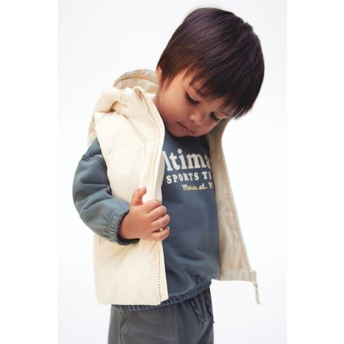 HOODED PUFFER VEST