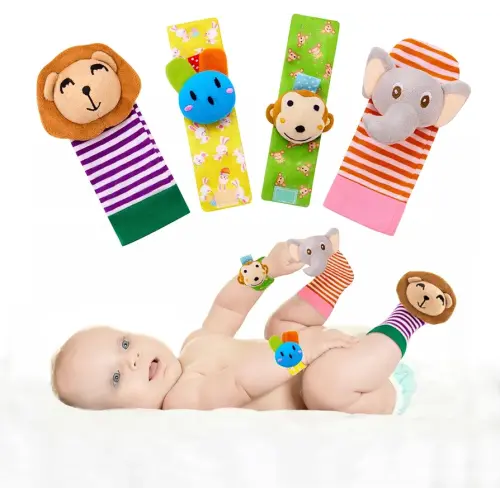 Baby Rattle Cotton Socks and Wrist Rattle Strap Set, Infant Toys 0 3 6 9 12 Months, Baby Gifts for Boys and Girls, Develop Babies Sensory Toys