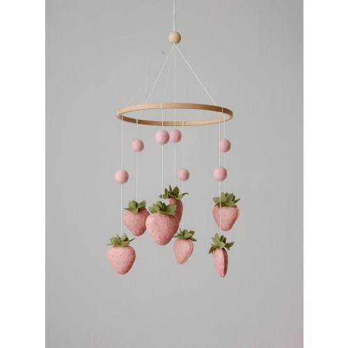 Strawberry Baby Crib Mobile, Felt Fruit baby mobile, Garden Nursery Decor, Felt ball mobile, Strawberry Baby Nursery Decor, Hanging Mobile