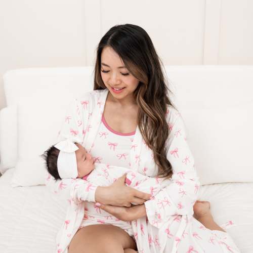 Hospital Robe For Mom In Bow. SIZE: Medium