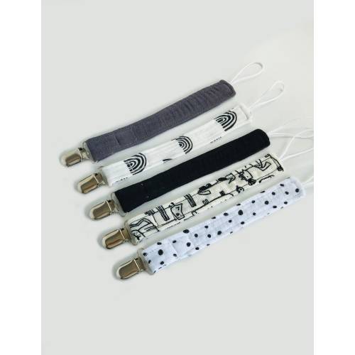 Fabric Pacifier Clip Baby Boy Lightweight Binky Clip Girl Simple Dummy Chain Soft Soother Holder Infant Solid Muslin Pacifier Strap Toddler