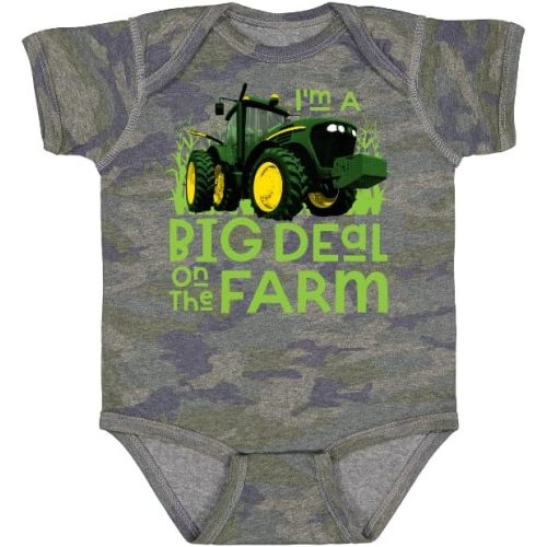 John Deere Infant Boys I'm A Big Deal on the Farm Short Sleeve Tractor Bodysuit Onesie in Camouflage