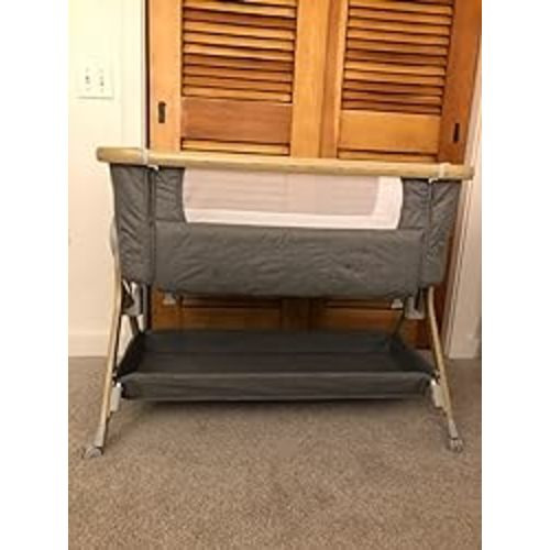 3 in 1 Baby Bassinet Bedside Sleeper, Breathable Mesh Bedside Bassinet for Baby, Easy Assemble & Folding Portable Bassinet, 5 Height Adjustable Bedside Crib with Storage Basket, Mattress, Wheels - Wood Grain
