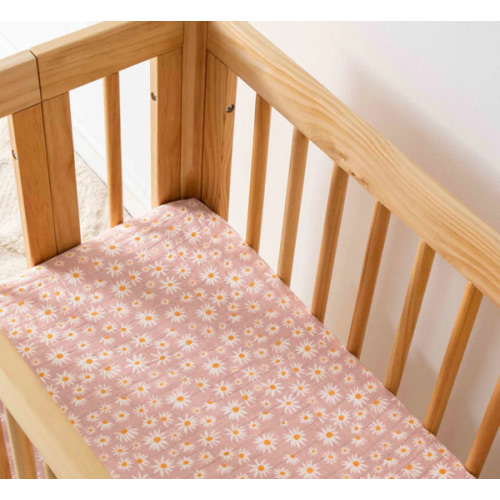 Daisy - All-Stages Bassinet Sheet in GOTS Certified Organic Muslin Cotton