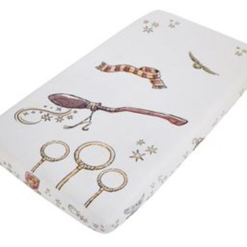 NoJo Warner Bros. Harry Potter Magical Moments White and Gold Photo Op Fitted Crib Sheet