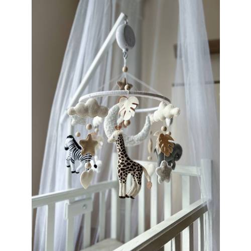 Safari nursery mobile,Baby mobile neutral animals Africa mobile felt safari giraffe, zebra, lion and elephant. Crib mobile, newborn gift.