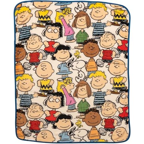 Franco Peanuts Kids Bedding Super Soft Cozy Silk Touch Throw, 40 in x 50 in, (Officially Licensed Product)