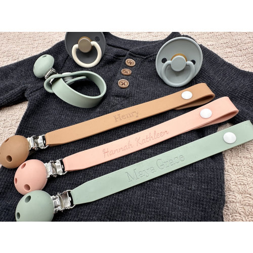 Pacifier Clip, Pacifier Holder, Baby Shower Gift, Newborn Gift, Engraved Baby Gift, Full Silicone Pacifier Clip, Pacifier Holder for Daycare