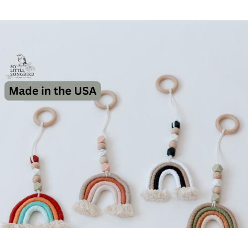 Vibrant Wooden Car Seat Garland: Baby Gym Toy & Travel Vehicle Decoration for Educational Play