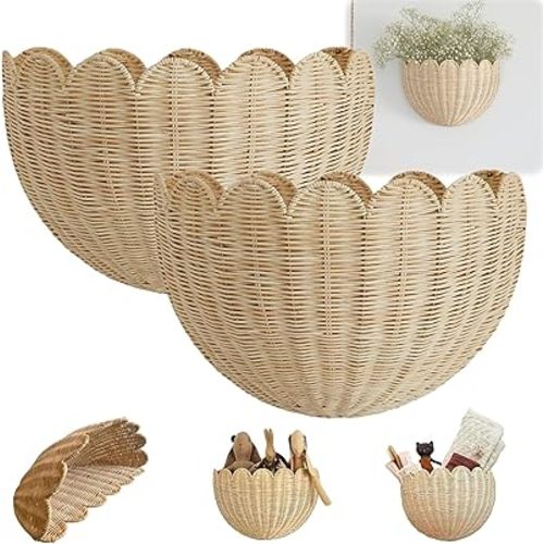 Scalloped Wicker Wall Basket for Home Decor, Hanging Storage for Bathroom, Bedroom, Living Room (Khaki-2pcs)