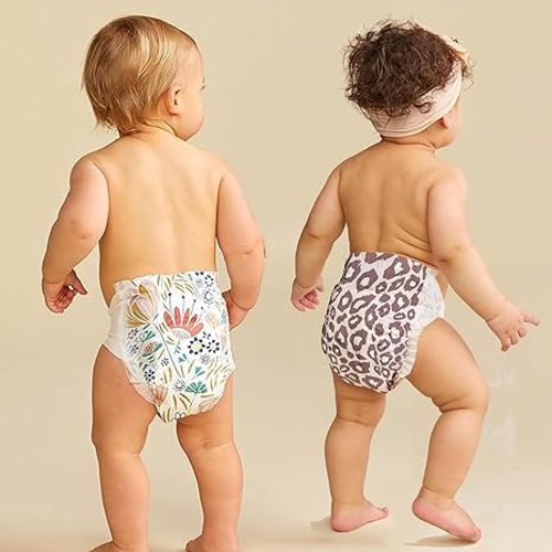 The Honest Company Clean Conscious Diapers | Plant-Based, Sustainable | Wild Thang + Flower Power | Super Club Box, Size 3 (16-28 lbs), 120 Count