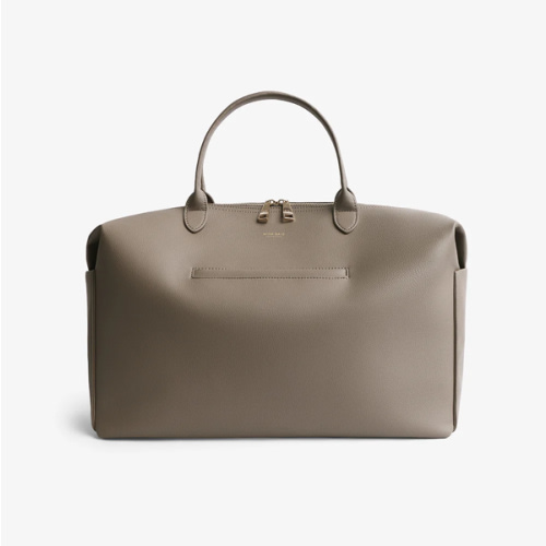Mina Baie Emmy Vegan Carryall. Color: Clay