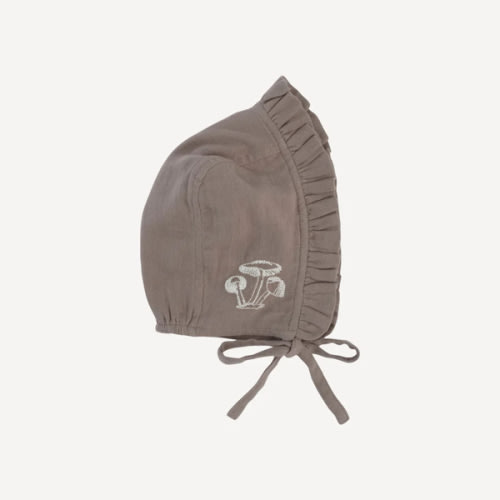 embroidered small ruffle bonnet | dark truffle | organic cotton gauze