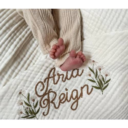 Personalized Embroidered Baby Blanket, Swaddle with Name and Floral - Personalized Baby gift, Cotton Muslin