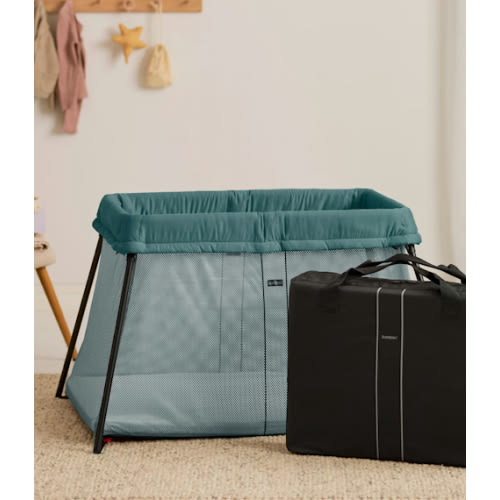 BabyBjörn Travel Crib Light