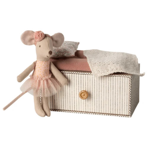 Maileg Dancing Mouse In Daybed, Little Sister