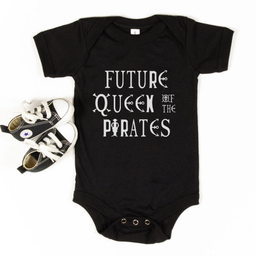 Future Queen of the Pirates Baby Bodysuit, Anime Baby Clothes, New Baby Gift, Manga Bodysuit, Pregnancy Reveal, Anime Nerd, New Dad Gift