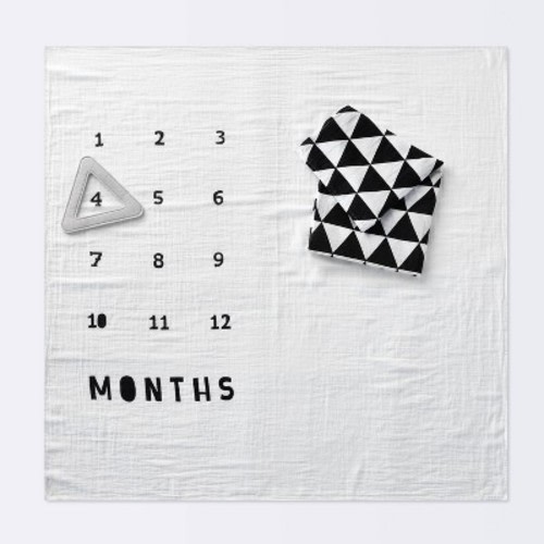 Muslin Blankets with Felt Frame Triangle - Cloud Island™ White/Black