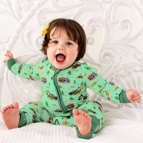 Bigfoot Logging Adventure - Best Baby Bamboo Footies – Free Birdees