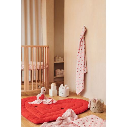 Heart-shaped Baby Mat