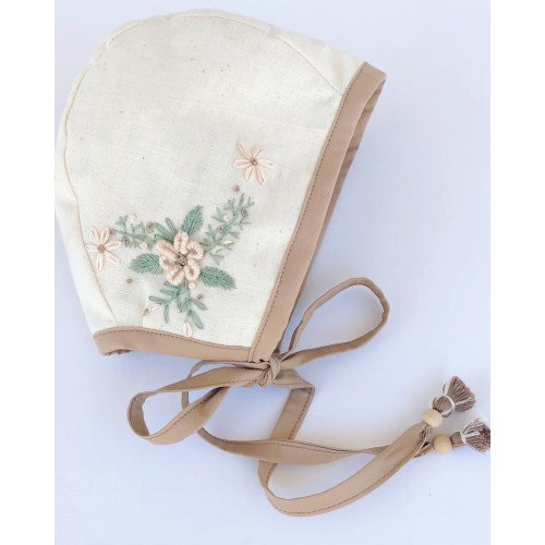 Reversible Baby girl bonnet, baby hat , cotton baby bonnet . Floral baby bonnet. Vintage baby bonnet