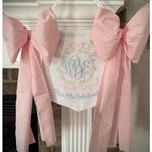 Custom Baby Banner, Birth Announcement, Floral Crest Welcome Banner, Hospital Door Crib with Fabric Bows, baby shower gift,Embroidery Banner
