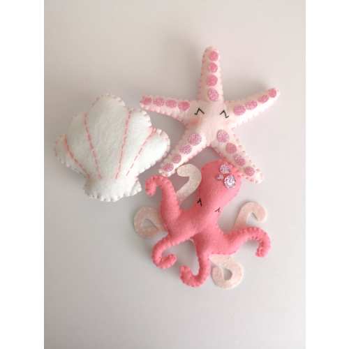 Sea life wall hangings, under the sea decor, ocean nursery accessories, felt wall decor, baby shower gift, ocean newborn gift, girls bedroom