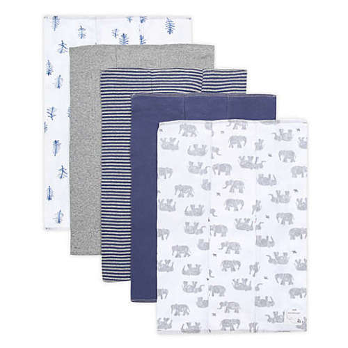 Burt's Bees Baby® 5-Pack Wandering Elephants Organic Cotton Burp Cloths in Heather GreyBurt's Bees Baby® 5-Pack Wandering Elephants Organic Cotton Burp Cloths in Heather Grey